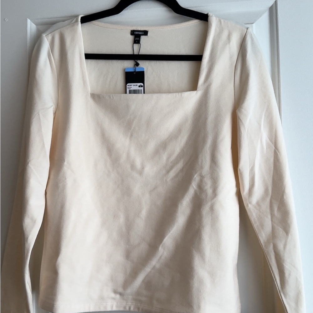 Express Cream Long Sleeve Tee
